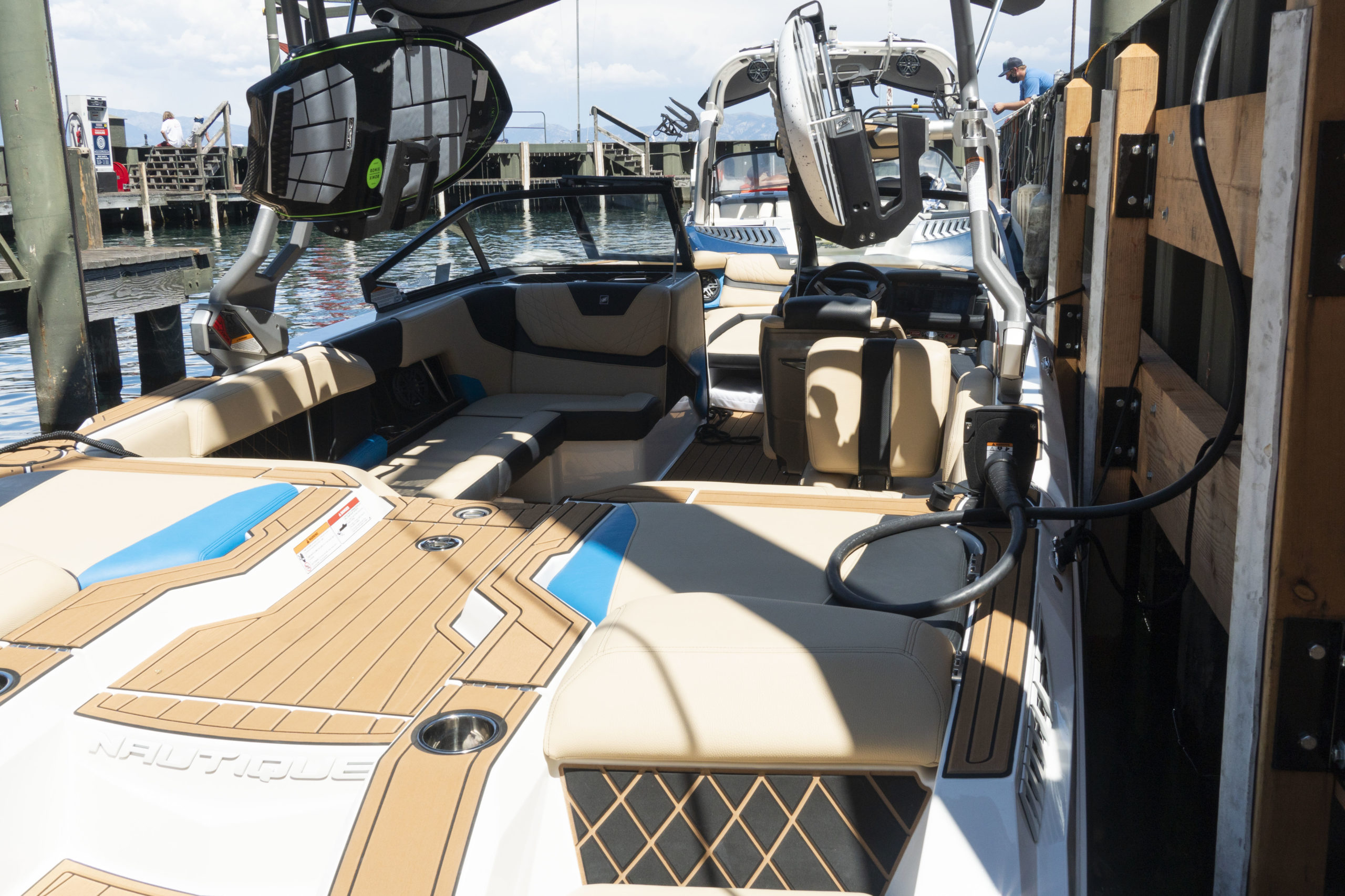 Electric Boat Charging Station Homewood High & Dry Marina